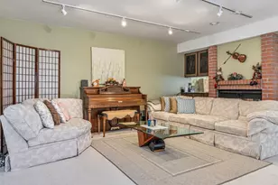 2411 Carlmont Dr 110, Belmont, CA 94002 - Photo 2