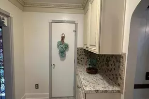 2727 Blenheim Ave, Redwood City, CA 94063 - Photo 6