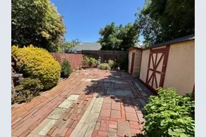 2727 Blenheim Ave, Redwood City, CA 94063 - Photo 36