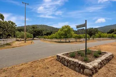 17 Sleepy Hollow Dr, Carmel Valley, CA 93924 - Photo 8