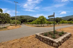 17 Sleepy Hollow Dr, Carmel Valley, CA 93924 - Photo 8