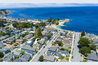 132 Forest Ave, Pacific Grove, CA 93950 - Photo 2