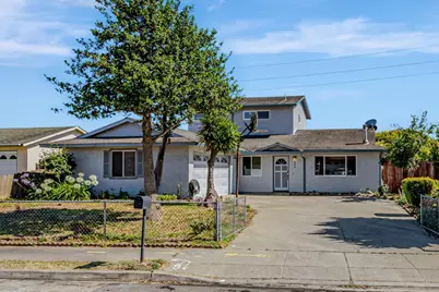 250 Arroyo Dr, Watsonville, CA 95076 - Photo 1