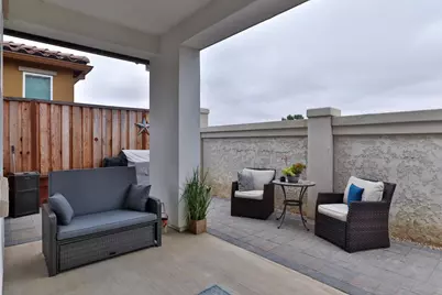 2102 White Oak Dr, Hollister, CA 95023 - Photo 32