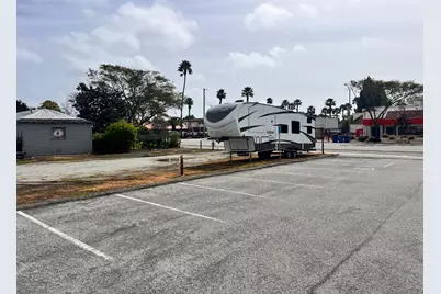 3811 Portola Dr, Santa Cruz, CA 95062 - Photo 2