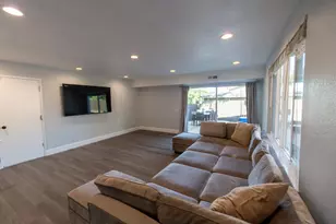 15105 Charter Oak Blvd, Salinas, CA 93907 - Photo 32