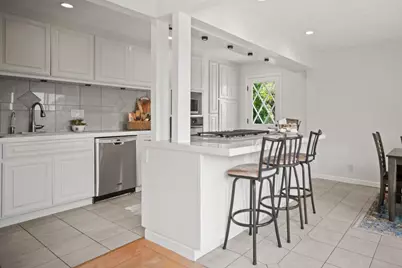 25 Linda Vista Dr, Monterey, CA 93940 - Photo 10