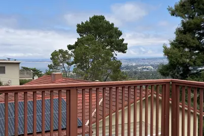 25 Linda Vista Dr, Monterey, CA 93940 - Photo 2