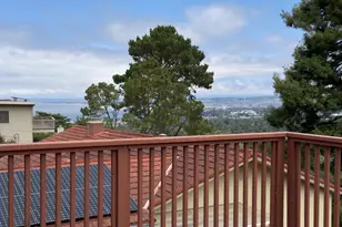25 Linda Vista Dr, Monterey, CA 93940 - Photo 2