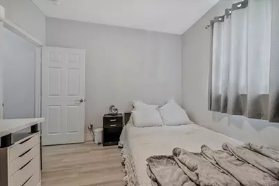 749 Bonita Pl, San Jose, CA 95116 - Photo 18