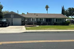 100 Pedras Rd, Turlock, CA 95382 - Photo 1