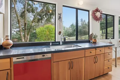 19118 Old Vineyard Rd, Los Gatos, CA 95033 - Photo 20