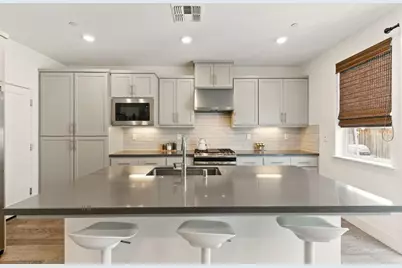 1571 Castlewood Pl, Gilroy, CA 95020 - Photo 12