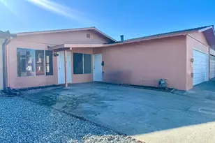634 Yreka Dr, Salinas, CA 93906 - Photo 2