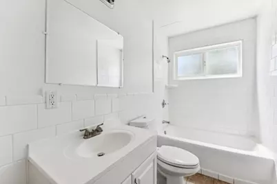 5664 Gaskill St, Oakland, CA 94608 - Photo 16