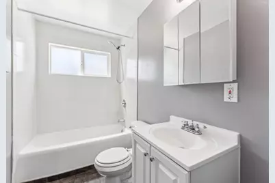 5664 Gaskill St, Oakland, CA 94608 - Photo 6