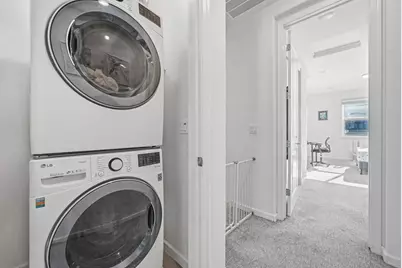 390 Camarillo Ter, Sunnyvale, CA 94085 - Photo 18