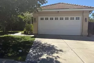 355 Chestnut St, Los Banos, CA 93635 - Photo 1