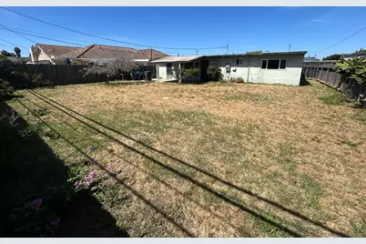 452 Vallejo St, Salinas, CA 93906 - Photo 14