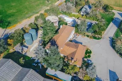 371 Calabasas Rd, Watsonville, CA 95076 - Photo 46