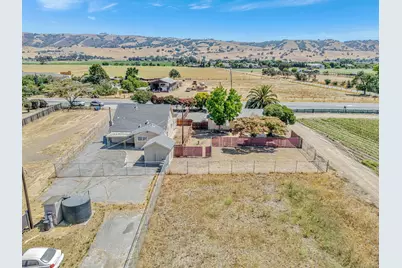 2718 Ferguson Rd, Gilroy, CA 95020 - Photo 52