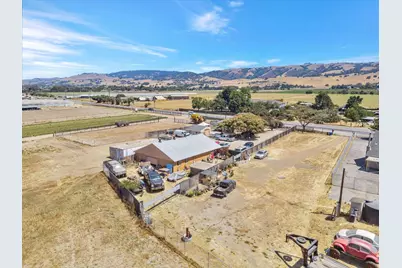 2712 Ferguson Rd, Gilroy, CA 95020 - Photo 10
