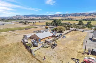 2712 Ferguson Rd, Gilroy, CA 95020 - Photo 10