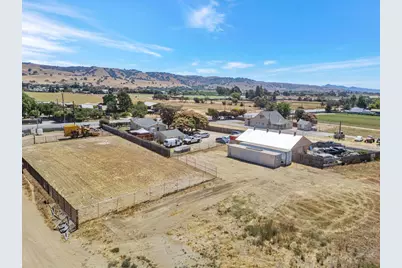 2712 Ferguson Rd, Gilroy, CA 95020 - Photo 12