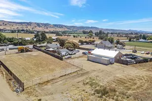 2712 Ferguson Rd, Gilroy, CA 95020 - Photo 12