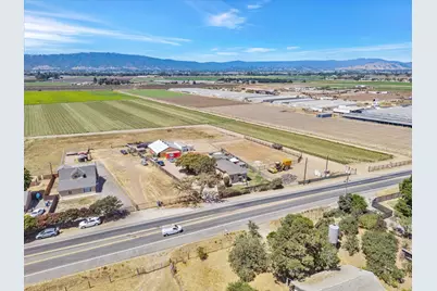 2712 Ferguson Rd, Gilroy, CA 95020 - Photo 16