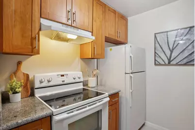 357 Half Moon Ln 12, Daly City, CA 94015 - Photo 12