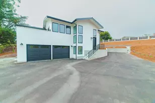 54 Sill Rd, Royal Oaks, CA 95076 - Photo 1