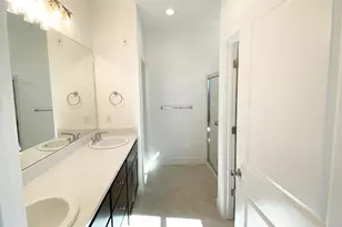 1269 Gypsum Dr 2-18, Los Banos, CA 93635 - Photo 12