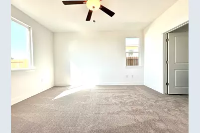 1269 Gypsum Dr 2-18, Los Banos, CA 93635 - Photo 8