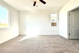 1269 Gypsum Dr 2-18, Los Banos, CA 93635 - Photo 8