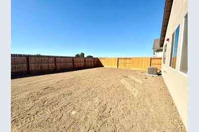 1269 Gypsum Dr 2-18, Los Banos, CA 93635 - Photo 16