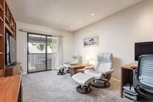 1360 Josselyn Canyon Rd 40, Monterey, CA 93940 - Photo 16