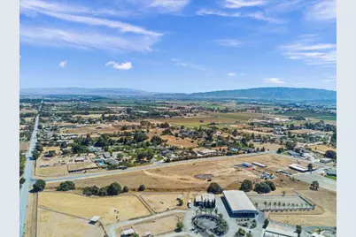 2055 Rucker Ave, Gilroy, CA 95020 - Photo 24