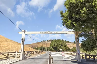 275 Nicholson Dr, Hollister, CA 95023 - Photo 72