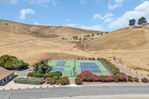 275 Nicholson Dr, Hollister, CA 95023 - Photo 70