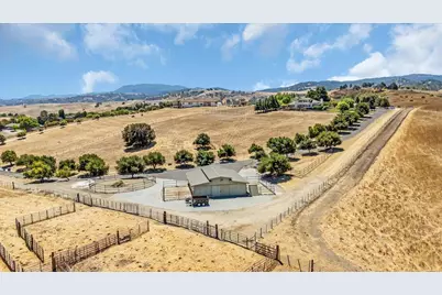 275 Nicholson Dr, Hollister, CA 95023 - Photo 64