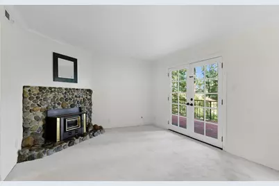 23489 Hutchinson Rd, Los Gatos, CA 95033 - Photo 16