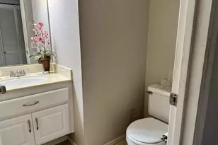 8959 Boreal Way, Elk Grove, CA 95758 - Photo 14