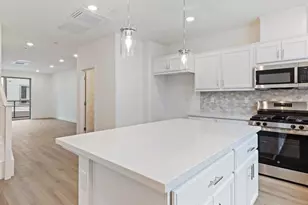 6694 Optimum Loop, San Jose, CA 95119 - Photo 14