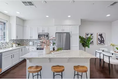 1055 Thyme Wkwy, San Jose, CA 95133 - Photo 1