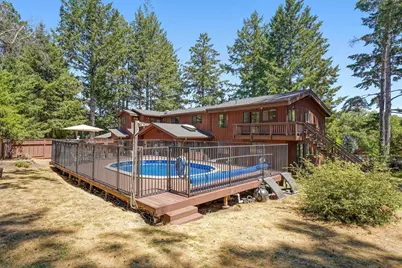 360 Braemoor Dr, Santa Cruz, CA 95060 - Photo 32