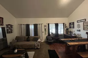 201 Rio Vista Dr 8, King City, CA 93930 - Photo 1