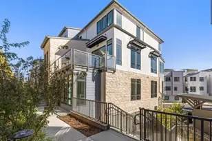 2425 Willow Wy, San Mateo, CA 94403 - Photo 1