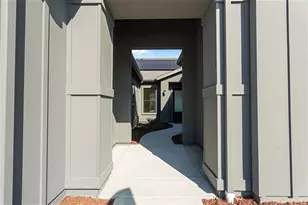 410 Maria Dr, Hollister, CA 95023 - Photo 4