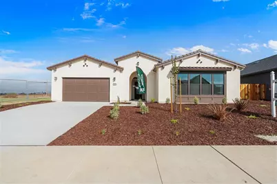 420 Maria 37, Hollister, CA 95023 - Photo 1